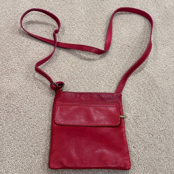 Red Crossbody Bag Rectangle Adjustable Strap Travel City Commuter Faux Leather - Picture 1 of 10